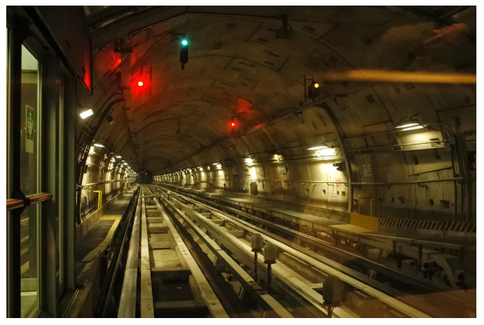 地鐵的安全運行，由中緯ZDL700來守護